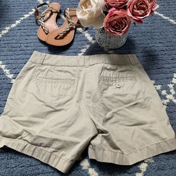 Khaki J Crew Chino Shorts - Picture 3 of 3